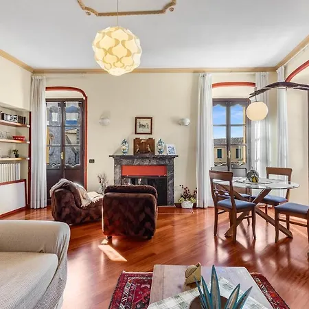 Center, 5 Min From Ferries Апартаменты Варенна