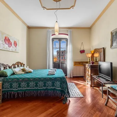 Center, 5 Min From Ferries Апартаменты Варенна