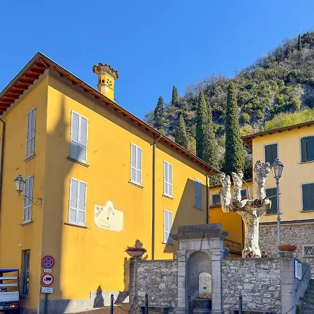 Center, 5 Min From Ferries *